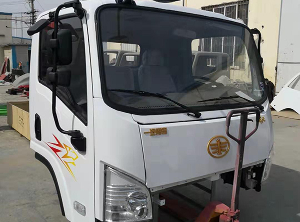 一汽解放虎威配件的驾驶室