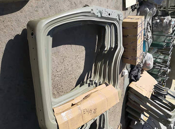 青岛虎威配件底盘件