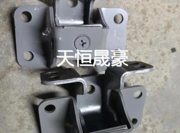 6106010-E91 前门铰链总成