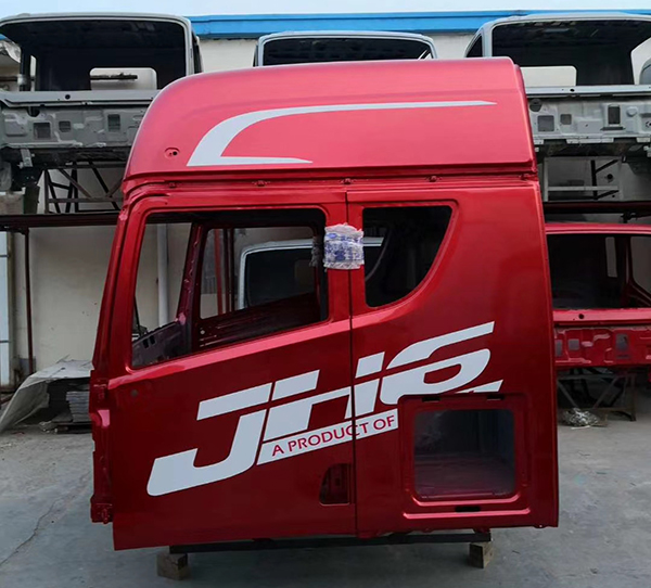 解放JH6驾驶室配件加班赶制完成